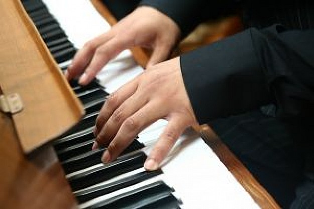 Fundão: Academia organiza concertos de piano